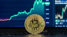 Giá Bitcoin phá kỷ lục: Ám ảnh tăng cao - giảm sâu của tiền ảo