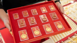 Giá vàng hôm nay 7/7: Đi lùi về mốc 150 triệu/lượng