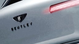 Bentley hé lộ mẫu xe điện đầu tiên