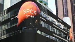Cú sốc cho Elon Musk: Vừa lọt rổ Nasdaq-100, cổ phiếu SpaceX bất ngờ thủng giá chào sàn