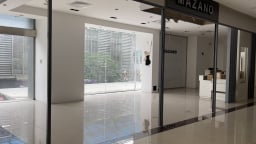 Cả vạn m2 sàn thương mại ế ẩm, phủ bụi giữa chung cư kín người