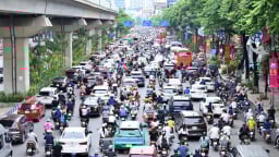 Hà Nội tính cách hạn chế xe cá nhân, cân nhắc thu phí cao tốc