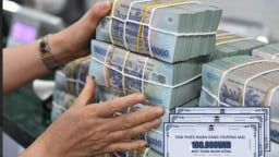 Ngân hàng 'đói vốn', cấp tập phát hành trái phiếu lãi suất gần 10%