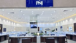 'Khủng hoảng kim cương' dìm sâu giá cổ phiếu, phủ bóng lên triển vọng của PNJ
