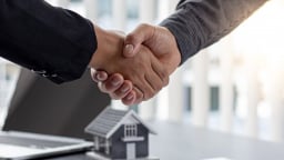 Khủng hoảng và những cú bắt tay làm thay đổi xu hướng tài chính tiêu dùng