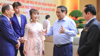 KINH TẾ TƯ NHÂN BƯỚC VÀO KỶ NGUYÊN MỚI