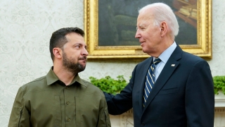 Sắp rời nhiệm sở, ông Biden tìm cách xoá nợ cho Ukraine