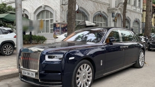 Đại gia Thanh Hóa chi 60 tỷ mua xe siêu sang Rolls-Royce kèm biển số trăm triệu