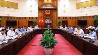 Thủ tướng họp khẩn với các bộ ngành trước thềm đàm phán vòng đầu tiên với Mỹ