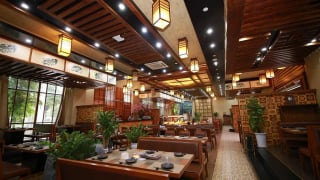 Cuộc đấu các 'ông lớn' lẩu – nướng tại Việt Nam: Khi lò ngày càng nóng