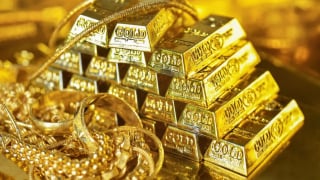 Giá vàng 'lao dốc' gần 3 triệu đồng khi căng thẳng thương mại hạ nhiệt