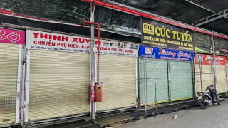 Cảnh chưa từng có ở thủ phủ thời trang lớn nhất miền Bắc