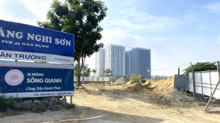 Cát xây dựng đắt chưa từng có: Trạm bê tông ‘đứng bánh’, dự án ‘đứng hình’