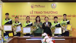 T&T Group thưởng hơn 1,2 tỷ đồng cho CLB Bóng bàn CAND - T&T 