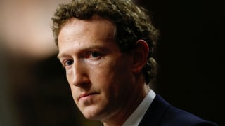 CEO Mark Zuckerberg thưởng 100 triệu USD để ‘săn đầu người’ của OpenAI