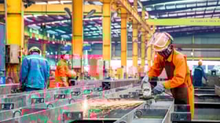 DN tư nhân làm trung tâm, chính sách công nghiệp làm nền tảng