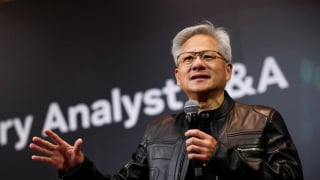 Mỹ bất ngờ ‘bật đèn xanh’ để Nvidia bán chip AI cho Trung Quốc