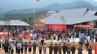 Đánh thức những miền đất: 'Làng Nủ hạnh phúc'