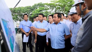 Bí thư Hà Nội yêu cầu xong Quốc lộ 6 trong quý I/2027