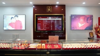 Giá vàng hôm nay 13/7: Thế giới thủng đáy, trong nước mất đà hồi phục