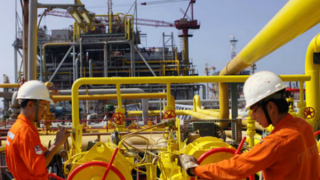 PVN: 'Giá dầu giảm 1 USD/thùng, doanh thu giảm 5,4 nghìn tỷ đồng'