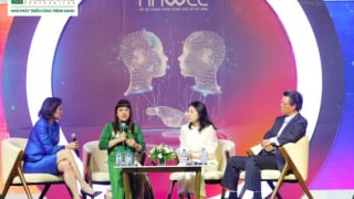 CEO Phuc Khang Corporation 'truyền lửa' cho các nữ doanh nhân tại diễn đàn HAWEE Leaders 2022