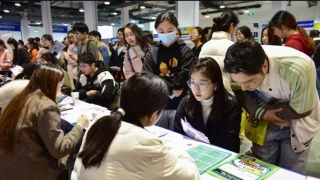 Tỷ lệ thất nghiệp cao ngất ngưởng, khó khăn kinh tế Trung Quốc ngày càng trầm trọng 