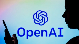 Đốt tiền vào trí tuệ nhân tạo, OpenAI dự kiến lỗ hàng tỷ USD