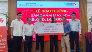 Mua Vietlott khi đưa con đi học, người phụ nữ tại TP. HCM trúng giải hơn 30 tỷ đồng