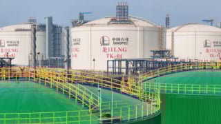 Cuộc chơi LNG: Trung Quốc quay lưng với Mỹ, xích lại gần Nga