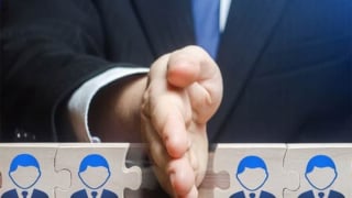 Ông chủ mạnh tay tinh gọn, hàng nghìn nhân sự ngân hàng đồng loạt mất việc