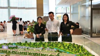 Chứng chỉ hành nghề: 'Cơn bão ngầm' làm khó môi giới bất động sản