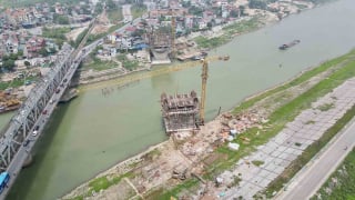 Cầu nối Long Biên - Gia Lâm vỡ tiến độ, chưa hẹn ngày liền nhịp