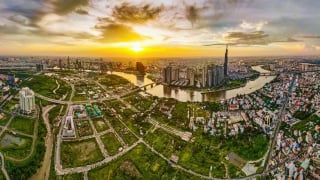 Tăng cung và giảm giá BĐS: Bài toán khó khi DN bị phạt vì lỗi 'trên trời rơi xuống'