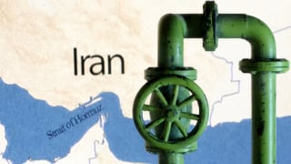TT Trump bất ngờ nới lỏng trừng phạt, mở đường cho Trung Quốc mua dầu Iran
