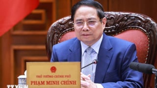 Thủ tướng họp về vấn đề thương mại, đầu tư với Mỹ