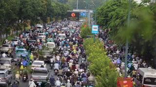 Hạn chế xe cá nhân: Lấy người dân làm trung tâm mọi quyết định chuyển đổi