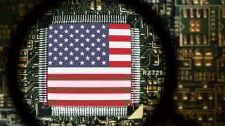 TT Trump ra ‘tối hậu thư’ với ngành chip: Sản xuất ở Mỹ hoặc chịu thuế 100%