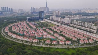 ‘Đất đai như tấm chăn hẹp, người này được đắp thì người khác sẽ lạnh’ 