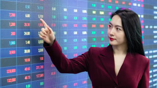 Quỹ mở cổ phiếu hụt hơi trước VN-Index trong nửa đầu năm