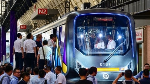 'Nội soi' tàu điện ngầm bằng sợi carbon đầu tiên trên thế giới của Trung Quốc