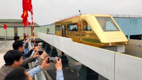 Đại gia Đường bia muốn xây tàu điện vàng độc đáo nối Đà Nẵng - Hội An