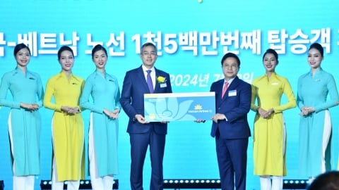 Vietnam Airlines ghi dấu cột mốc 30 năm đường bay Việt Nam - Hàn Quốc