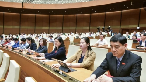 Quốc hội giao Chính phủ: Ngăn chặn BĐS ‘nóng’ hoặc ‘đóng băng’