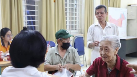 Trả lương hưu tháng 5 sớm để người dân vui đón 50 năm Ngày thống nhất đất nước