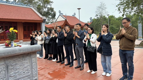 Lần đầu về thăm hồ Kẻ Gỗ