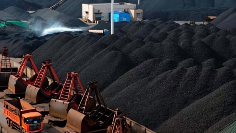 Việt Nam chi hơn 1,8 tỷ USD nhập khẩu than giá rẻ