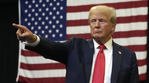 TT Trump tuyên bố: ‘Thiết lập lại hoàn toàn’ quan hệ thương mại Mỹ - Trung