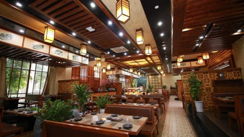 Cuộc đấu các 'ông lớn' lẩu – nướng tại Việt Nam: Khi lò ngày càng nóng