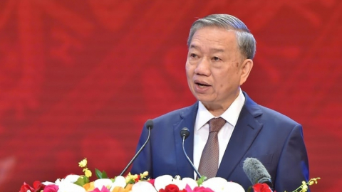 Tổng Bí thư: Năm học 2025 - 2026, dạy 2 buổi/ngày miễn phí, hỗ trợ bữa ăn cho học sinh